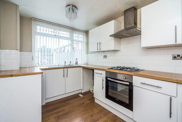 3 bedroom terraced house to rent - Photo 1