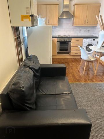 2-112 Fitzroy Avenue, Belfast, BT7 1HU - Photo 5