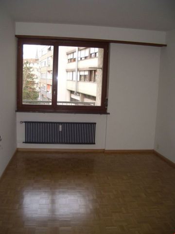 3.5-Zimmerwohnung im 4. OG direkt am Rhein im Kleinbasel - Photo 2