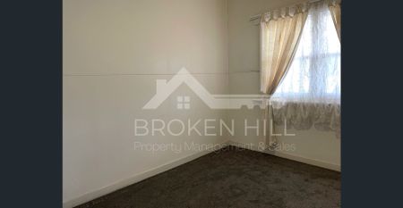 243 Zebina Street, Broken Hill, NSW, 2880. - Photo 4