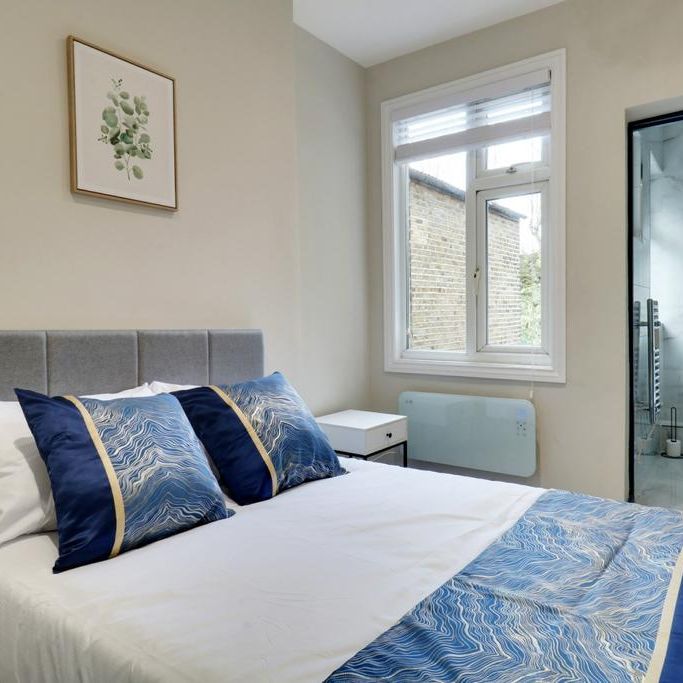 Studio to rent - Photo 1