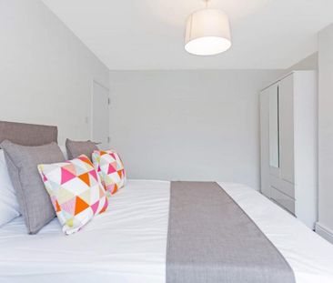 4 bedroom house to rent - Photo 2