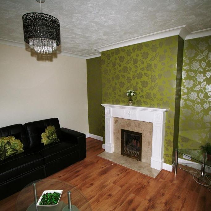 1 bedroom in a house share to rent - Photo 1