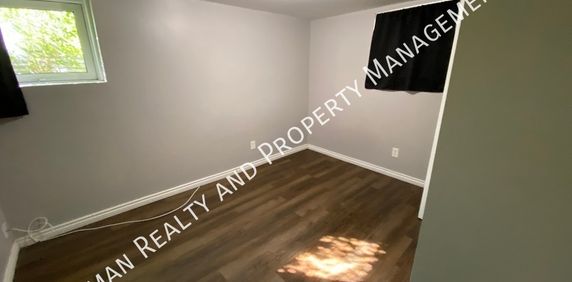 2 Bed, 1 Bath APARTMENT for rent in Rosemont area Regina, SK. - Photo 2