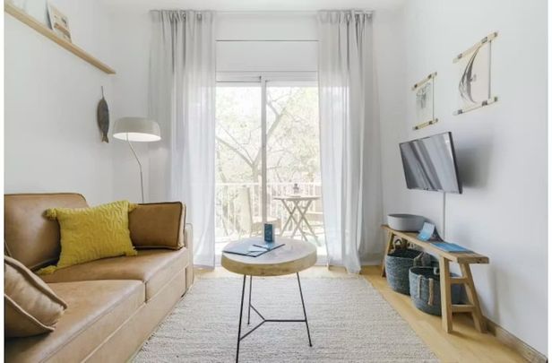 Carrer del Consell de Cent, Barcelona, Catalonia 08009 - Photo 1