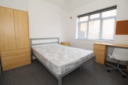 City Road, Dunkirk, Nottingham, NG7 - Photo 4