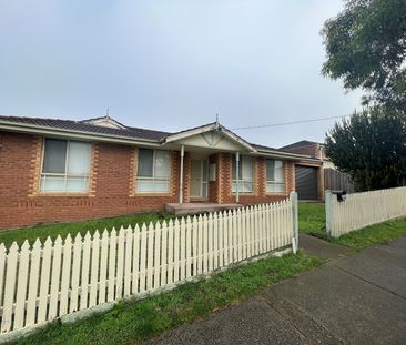 1/31 Mcnamara Avenue, Airport West VIC 3042 - Photo 6