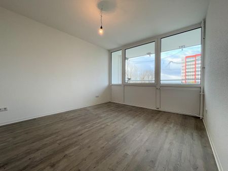 Zur sofortigen Vermietung frei: Moderne 3-Zimmer-Wohnung mit Balkon in Braunschweig! - Foto 2