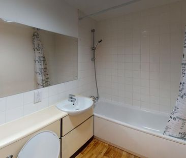 3 bedroom terraced house to rent - Photo 4