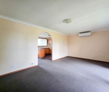 7 Karrabul Road, St Helens Park NSW 2560 - Photo 1
