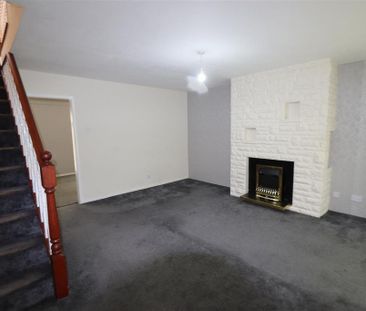 3 bedroom detached house to rent - Photo 2