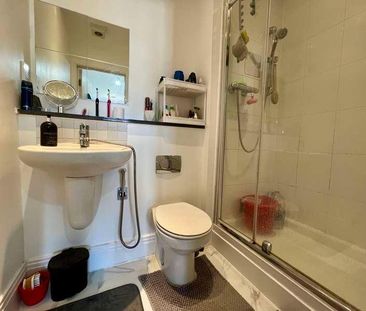 Viewpoint Court, Elm Park Road, Pinner, HA5 - Photo 6