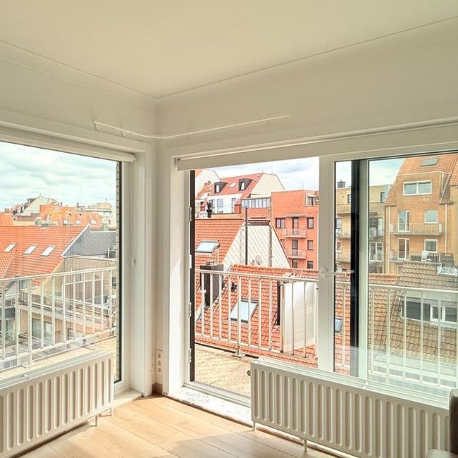 Studio met slaaphoek te huur in Heist-aan-Zee voor € 690 met 1 slaapkamer - Foto 1