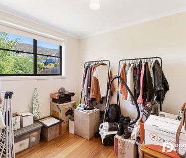 2/1 chessington ct, sandy bay tas 7005 - Photo 4