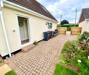 1 bedroom detached house to rent - Photo 4