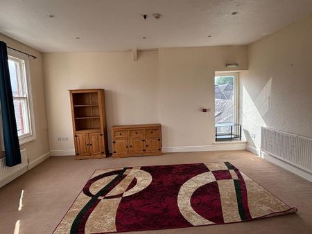 2 bedroom flat to rent - Photo 3