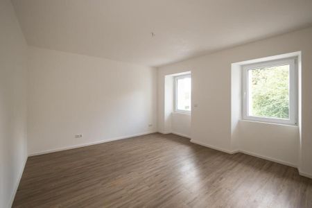 Komfortable 3,5 Zimmer-Wohnung mit Balkon, Garage & Stellplatz in Tengen - Foto 3