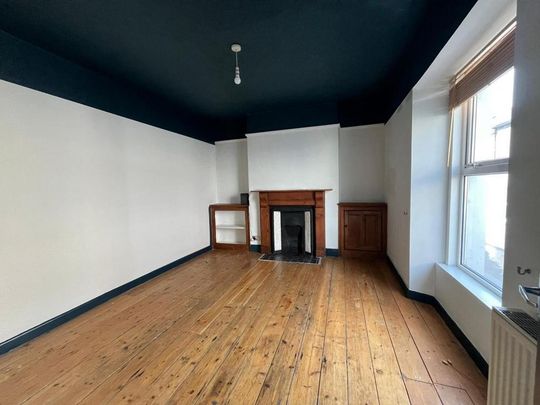 4 bedroom terraced house to rent - Photo 1