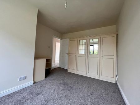 2 bedroom bungalow to rent - Photo 2
