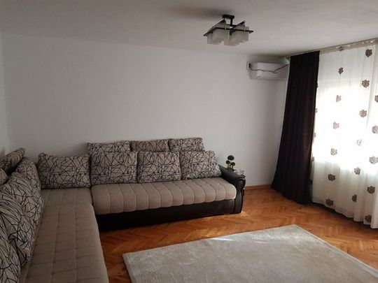 Apartament cu o camera la parter - Fotografie 1