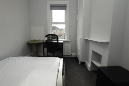 Third Avenue, Bath - Photo 5