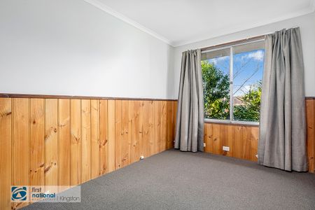 9 Woodlands Drive, Blackmans Bay TAS 7052 - House For Rent | Domain - Photo 4