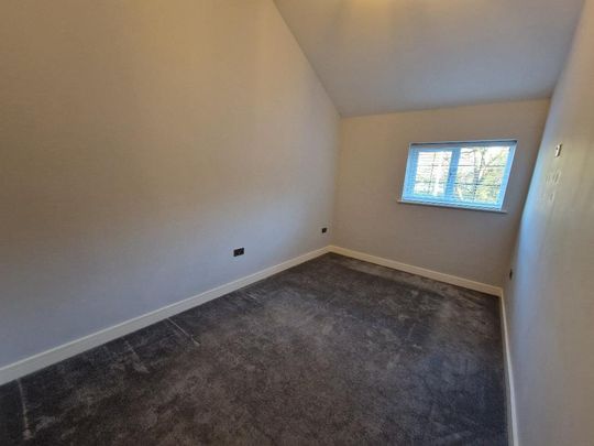 3 bedroom mews to rent - Photo 1