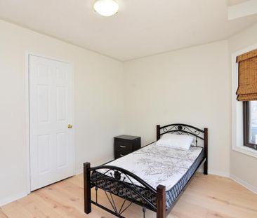 For Lease - 10 Sheldon Drive, Ajax, Ontario - Photo 4