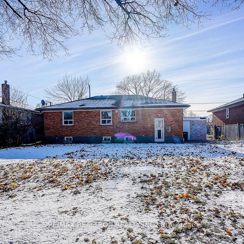 For Lease - 156 Combe Avenue, Toronto, Ontario - Photo 1