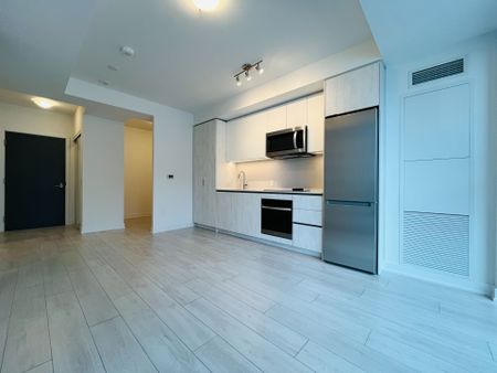 For Lease - 5858 Yonge Street Unit# 617, Toronto, Ontario - Photo 2