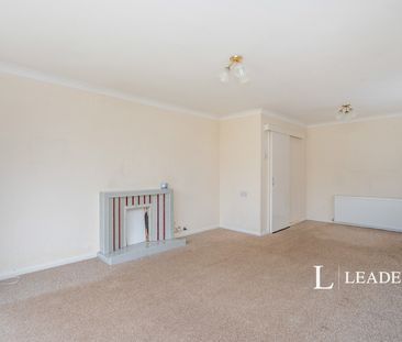 2 bedroom bungalow to rent Beaufort Road, Hampshire, Havant, PO9 - Photo 1