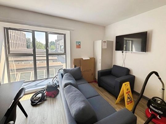 1 bedroom property to rent - Photo 1