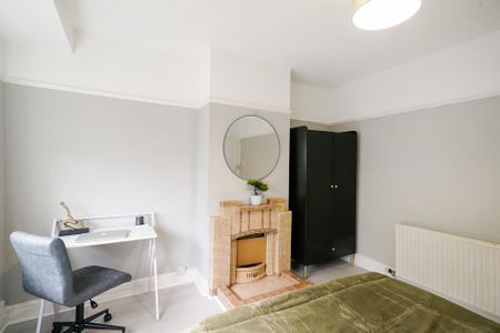 1 bedroom in a house share to rent - Photo 5