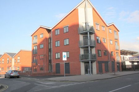 2 bedroom flat to rent - Photo 4