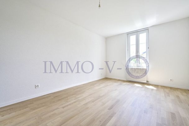 STANDING DUPLEX ENTIRELY RENOVATED - Photo 1