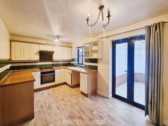 3 bedroom semi-detached house to rent - Photo 1