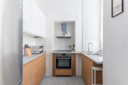 Via della Mola Dei Fiorentini, Rome, Lazio 00186 - Photo 3