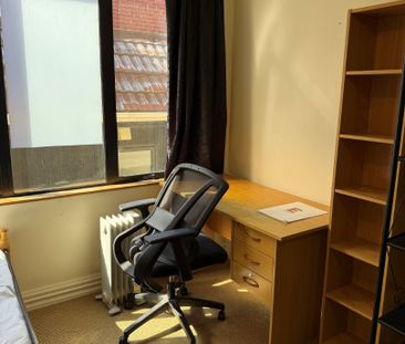Boarding House Room - Photo 2
