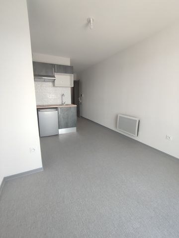 Location Appartement 1 pièce 18m² NIMES 30000 - Photo 5