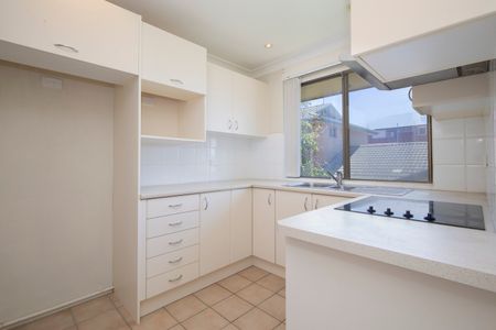 4/15 Ranclaud Street, Merewether NSW 2291 - House For Rent | Domain - Photo 5