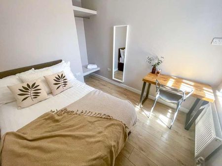 Channell Road, L6 - Photo 3