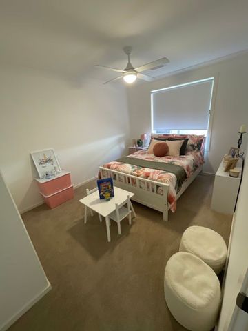 Modern 4 Bedroom Family Home - Photo 4