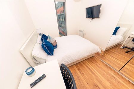 2 bedroom flat to rent - Photo 4