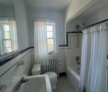 For Lease - 4 Don Mills Road, Toronto, Ontario - Photo 2