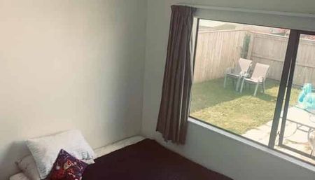 Charming 2BR Home in Westbrook! - Photo 3