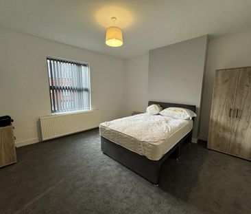 1 bedroom in a house share to rent - Photo 6