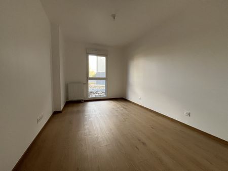 Location Appartement 3 pièces 57m² CAEN 14000 - Photo 2