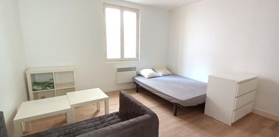 Location Appartement 2 pièces 36m² BORDEAUX 33000 - Photo 2