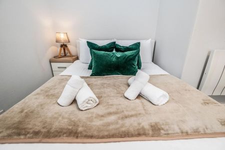 1 bedroom serviced apartment to rent - Photo 4