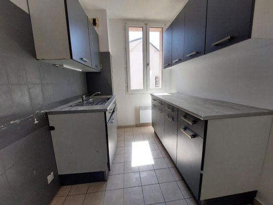 Location Appartement 2 pièces 45m² ELBEUF 76500 - Photo 1